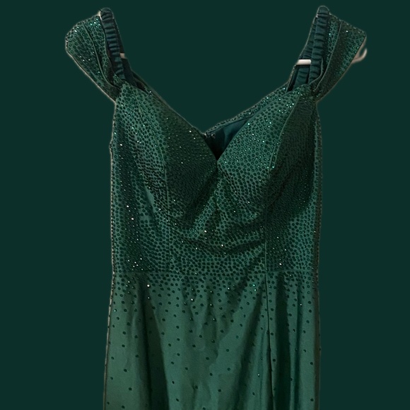 Cinderella Divine Green Rhinestoned Prom Dress - Picture 2 of 5